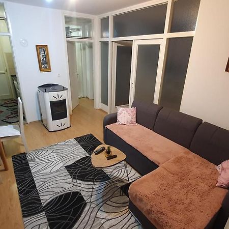 Apartman Dina Bihać Екстериор снимка
