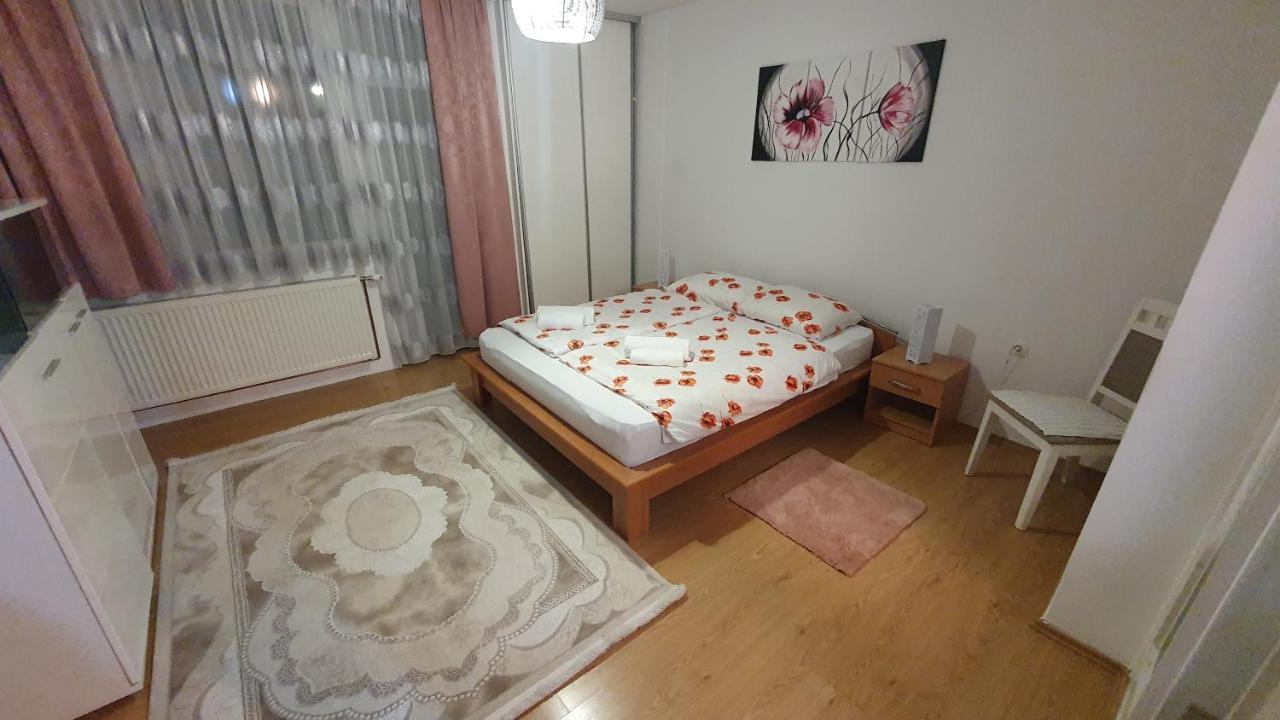 Apartman Dina Bihać Екстериор снимка